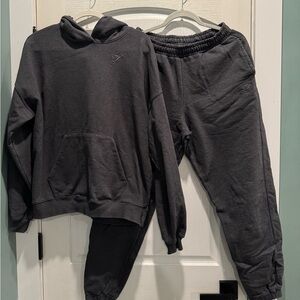 Gymshark Sweatshirt and Sweatpants